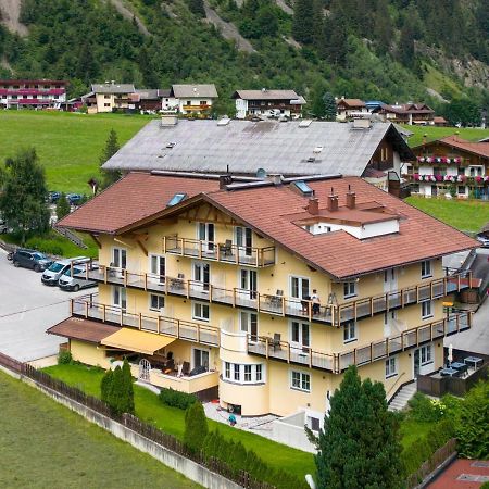 Appartements Zur Sonne Neustift im Stubaital Esterno foto